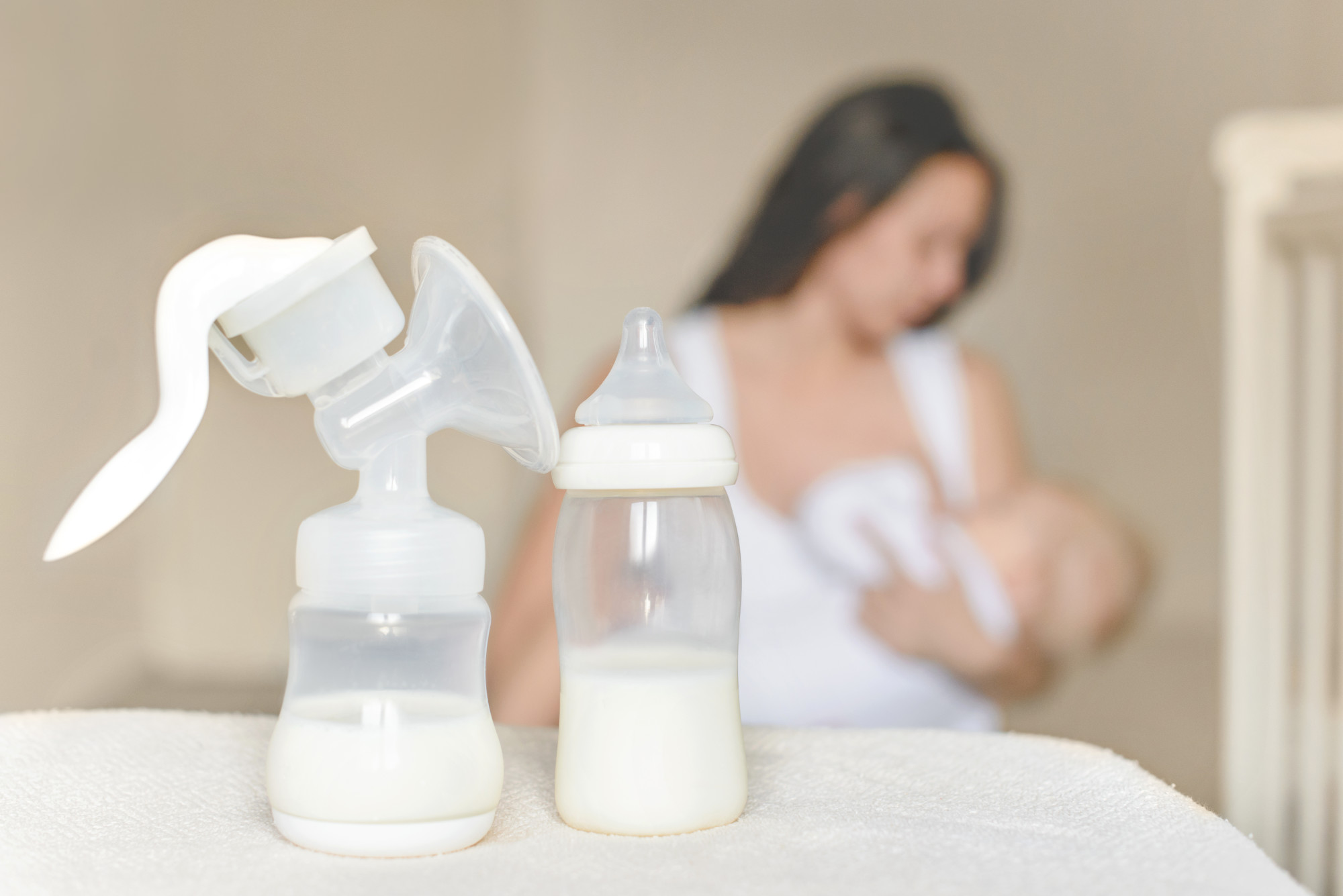 Would you like to know how to produce more breast milk when pumping? Read on to learn what you need to know on the subject.