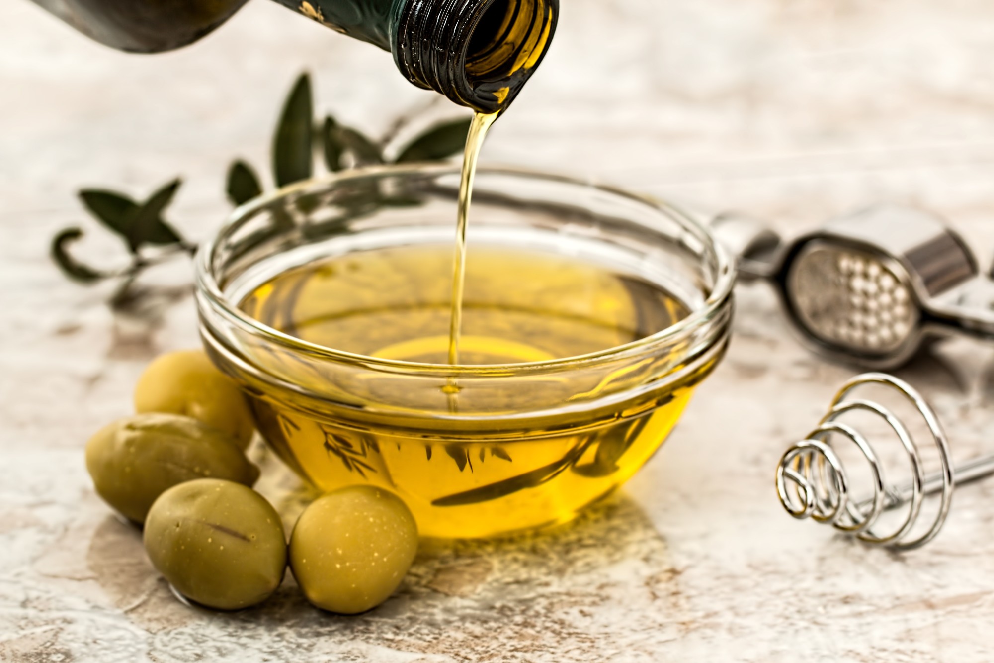 There are several reasons why you need olive oil in your kitchen. Keep reading to learn more about the benefits of olive oil.