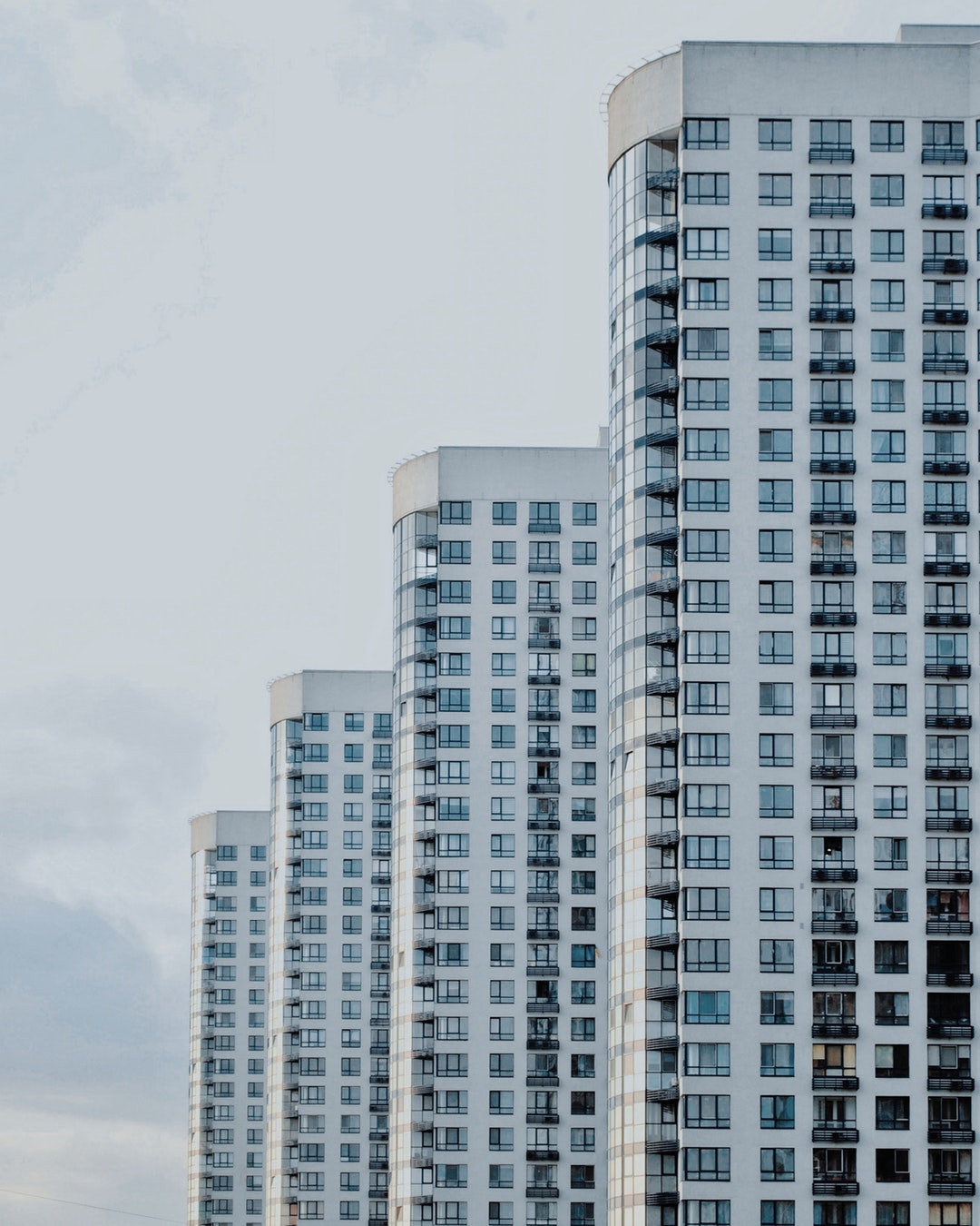 Finding the right condominium for your living situation requires knowing what not to do. Here are common condo buying errors and how to avoid them.