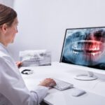 It is important to choose a professional and qualified surgeon to complete your wisdom teeth removal surgery. Click here to learn more.